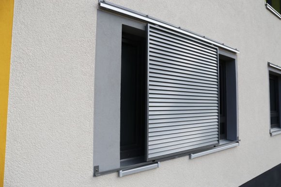 Fourniture et pose de fenêtres en aluminium à Péronnas