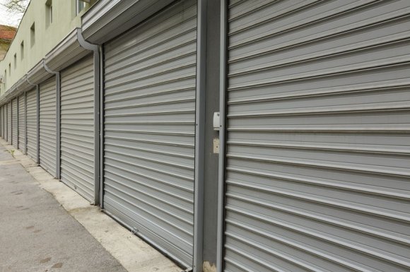 Pose et installation de porte de garage à Mâcon